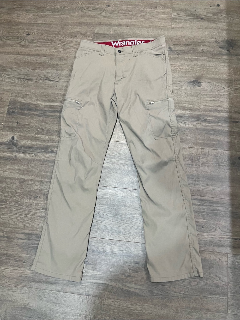 Wrangler Khaki Cargo Pants with Zip Pockets